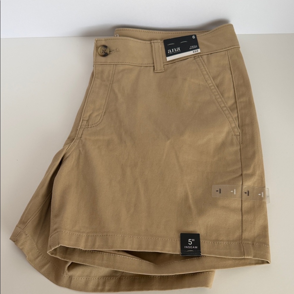 a.n.a Tan Women's Shorts NEW